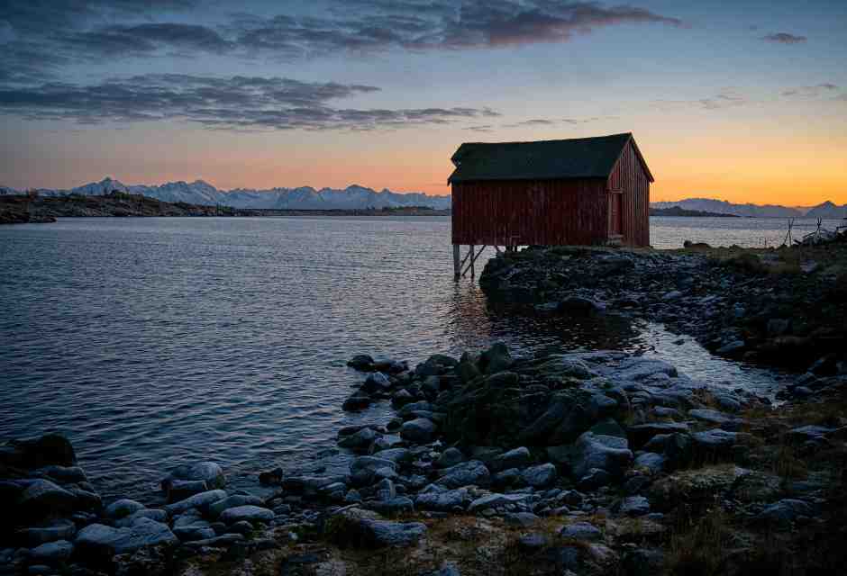 La devastante epopea dei divorziati sull'isola dell'obitorio