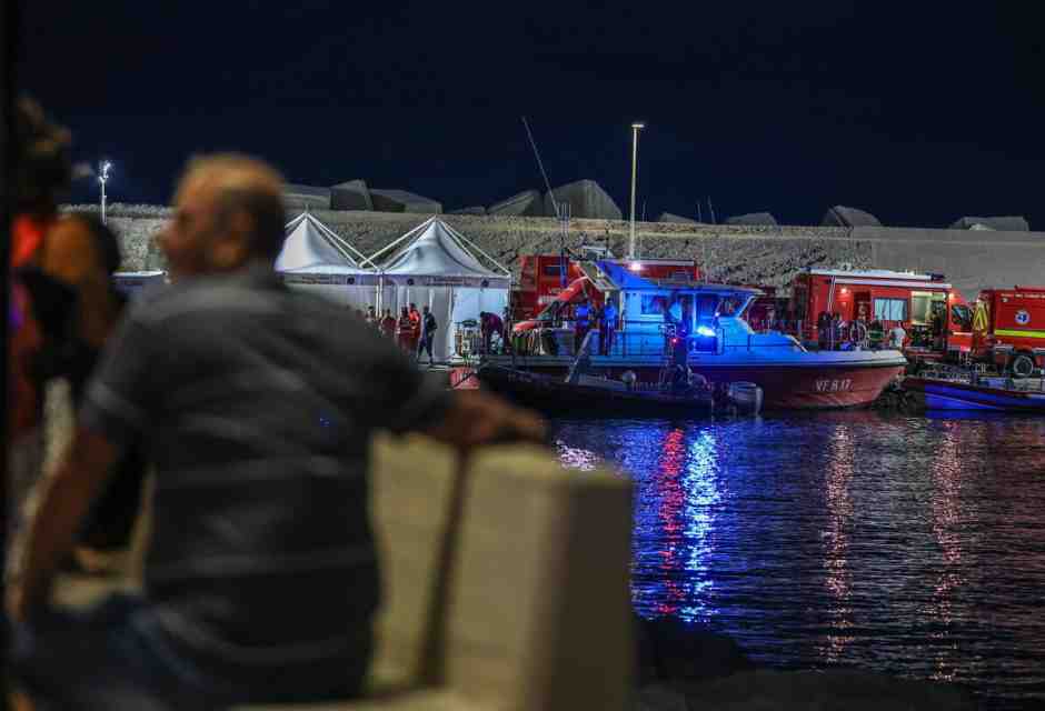 Un salto nel fatalismo di fronte al naufragio della barca affondata a Palermo