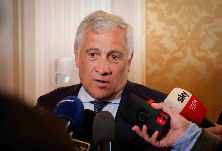 Tajani: "Un complotto contro Arianna Meloni? Verosimile. Il paese è maturo per lo ius scholae"