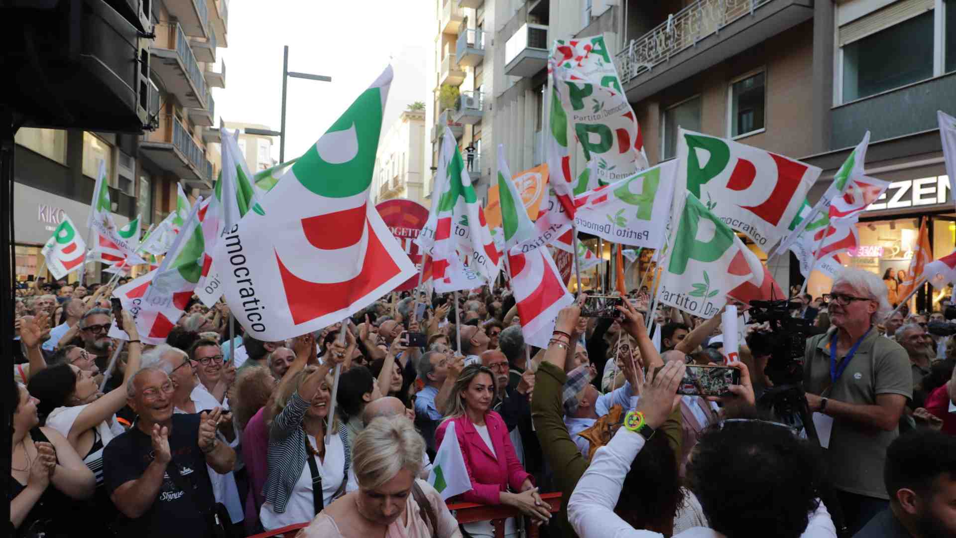 A Bari il campo largo perde i pezzi: si dimette l'assessore del M5s