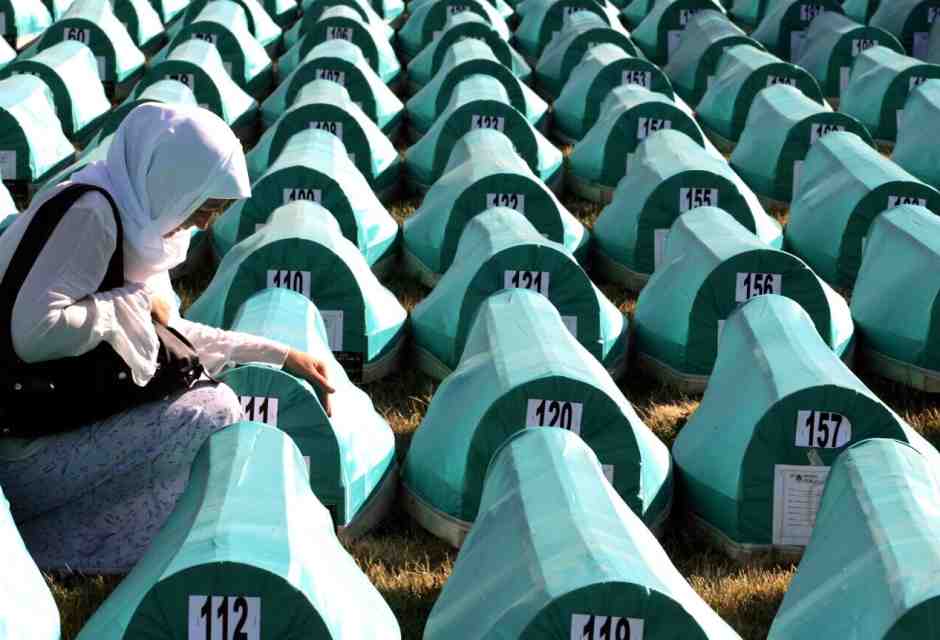 Un matrimonio a Sarajevo, la festa dopo la distruzione e gli occhi chiusi sul passato