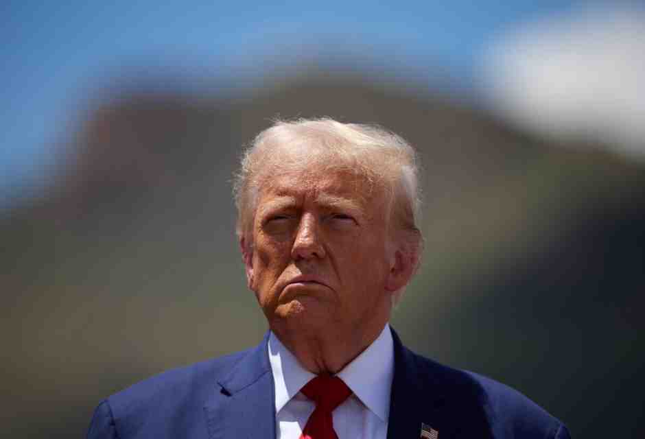 Trump non prende bene la convention dem e telefona alla Fox per lamentarsi