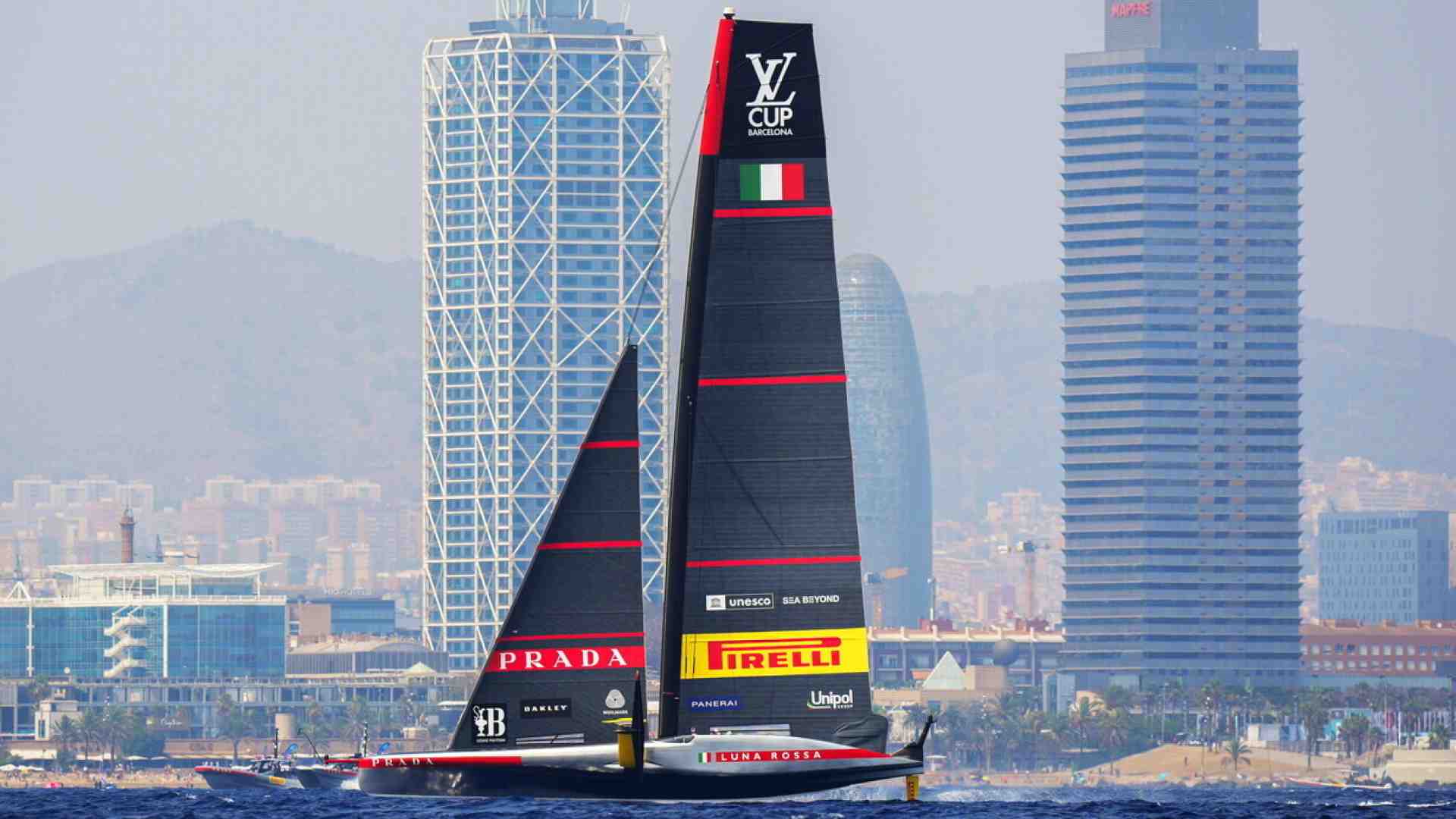 C’è una Luna Rossa pronta a volare