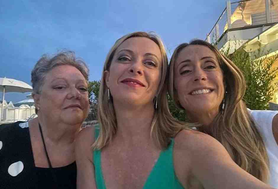 Gli uomini se ne facciano una ragione: il futuro è nella cupola femminile