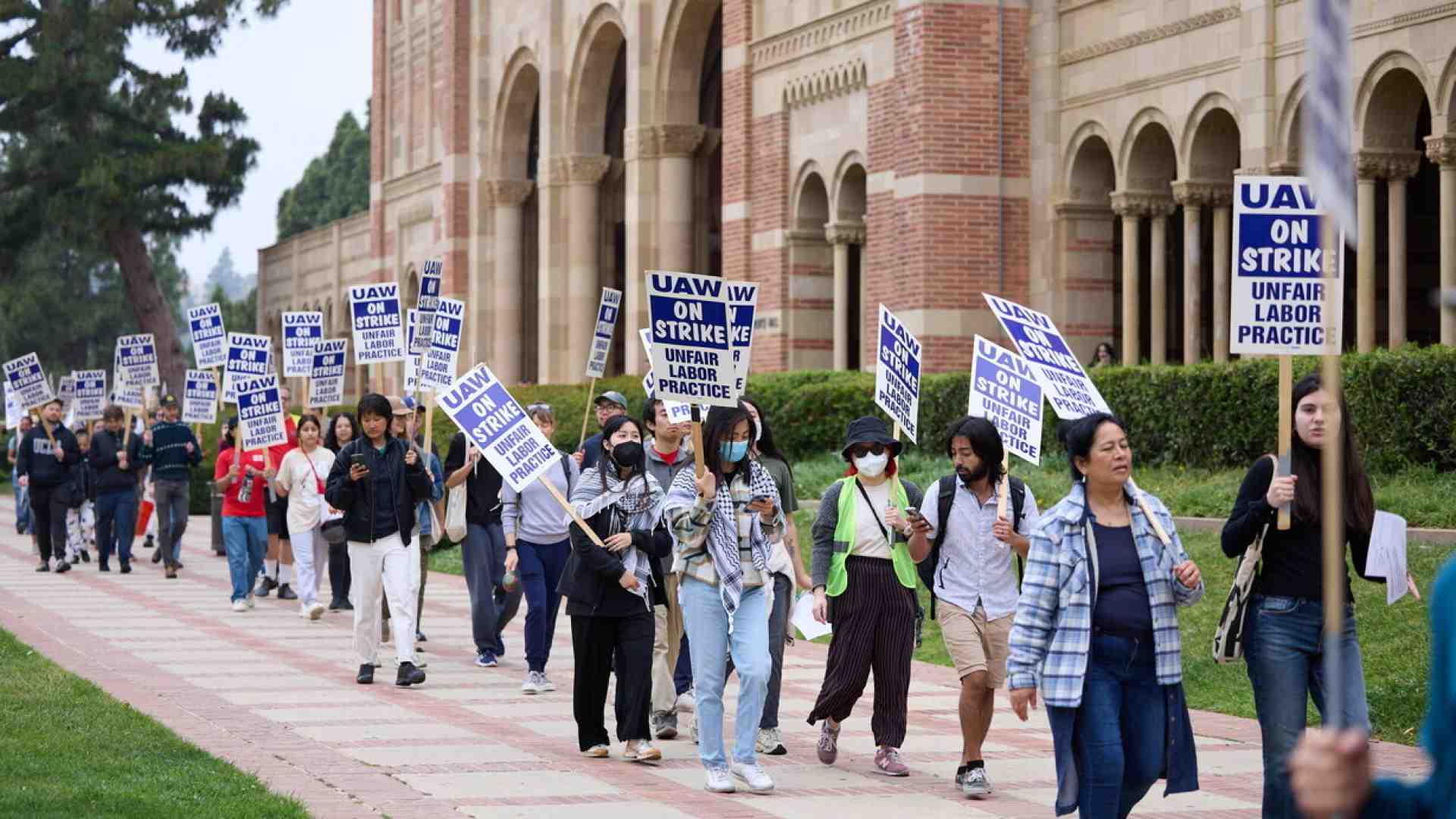 Il ricatto intellettuale di chi dice che "tutto è politico"