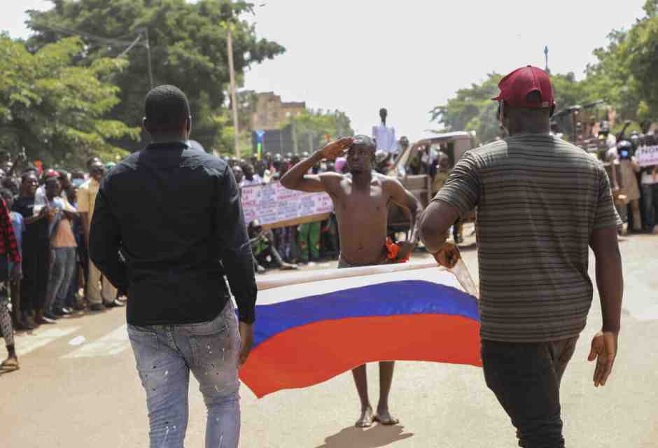 La strage in Burkina Faso: si temono duecento civili uccisi da al Qaida