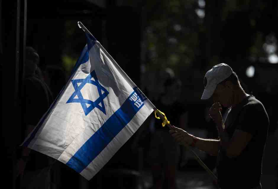 Le associazioni dei cronisti schierate contro l'unica democrazia del medio oriente: una vergogna