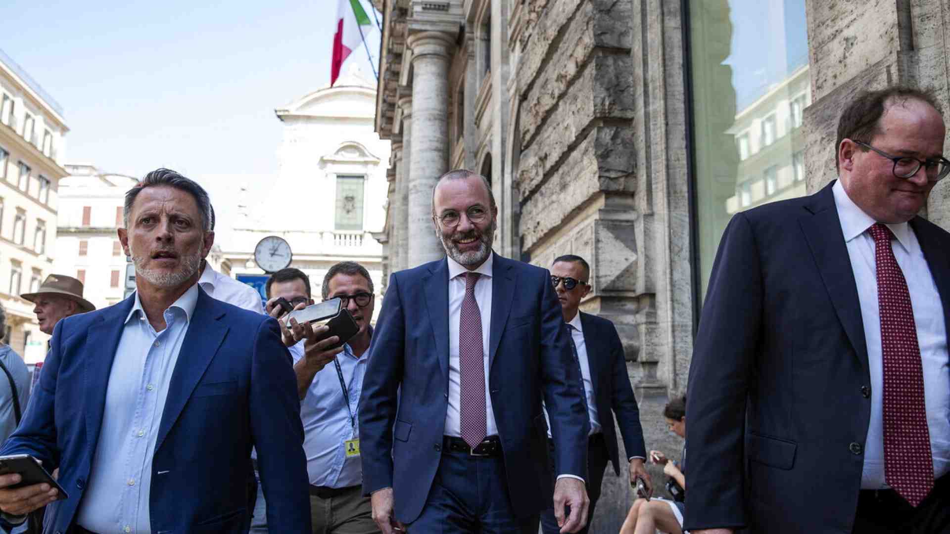 Meloni incassa il sostegno di Weber per Fitto a Bruxelles: "All'Italia un ruolo forte"