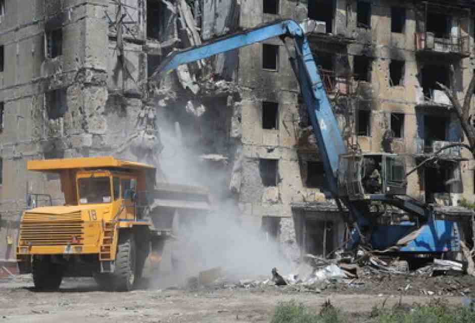 Guerra Ucraina: Mariupol Distrutta, Simbolo di Devastazione