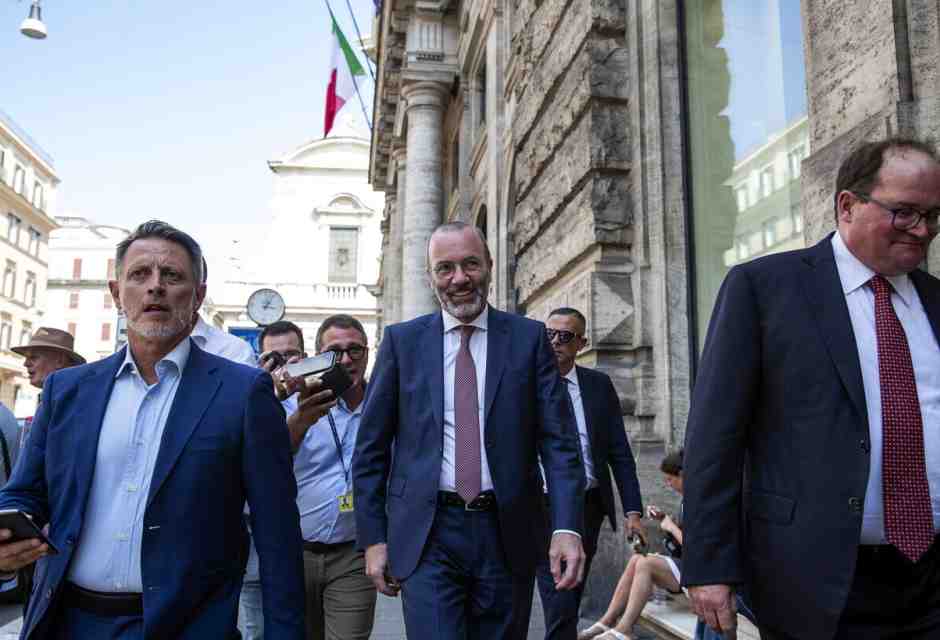 Meloni incassa il sostegno di Weber per Fitto a Bruxelles: "All'Italia un ruolo forte"