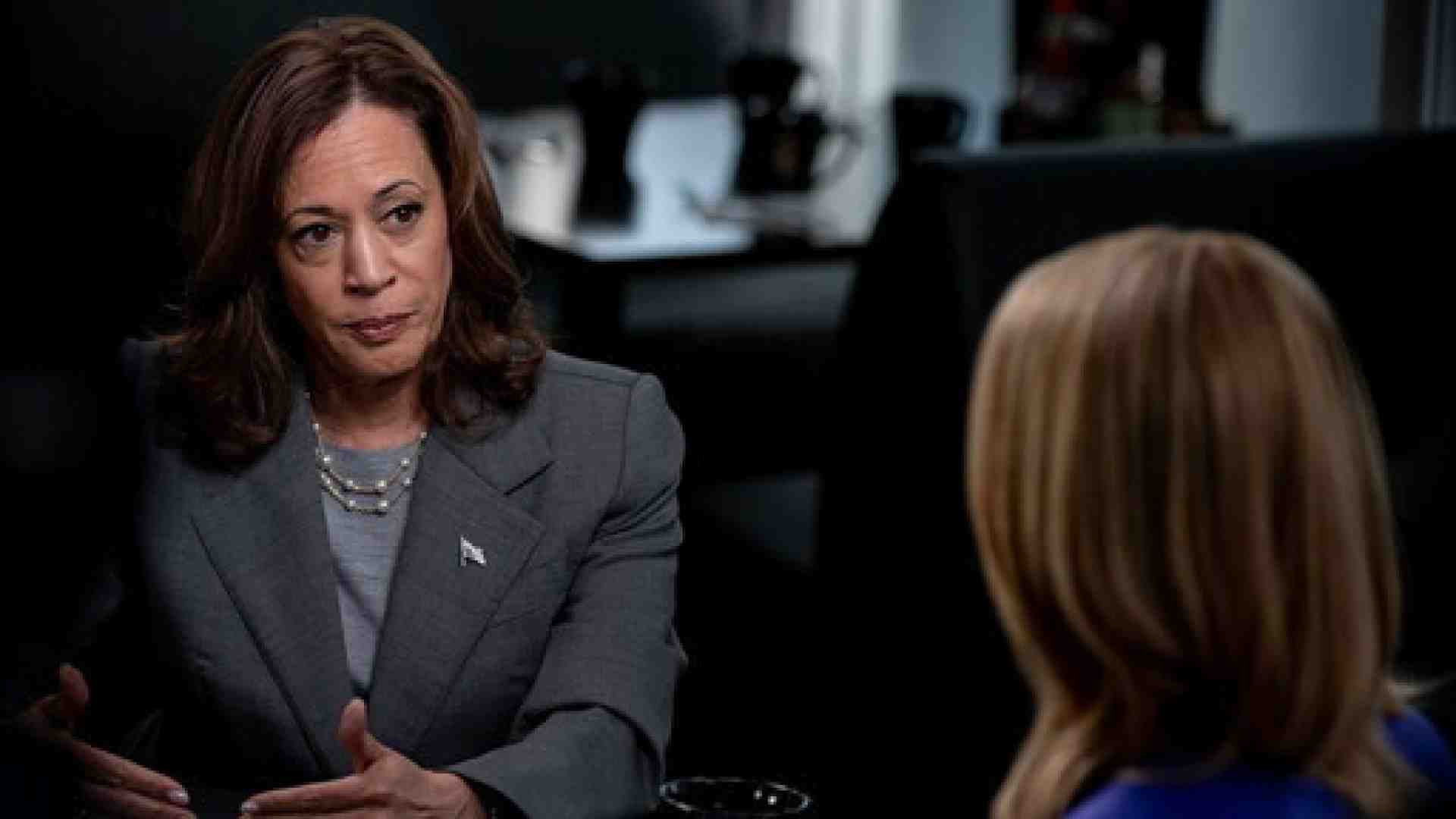 Nell'intervista alla Cnn, Harris si fa centrista. E dice: "Sì a un repubblicano in squadra"