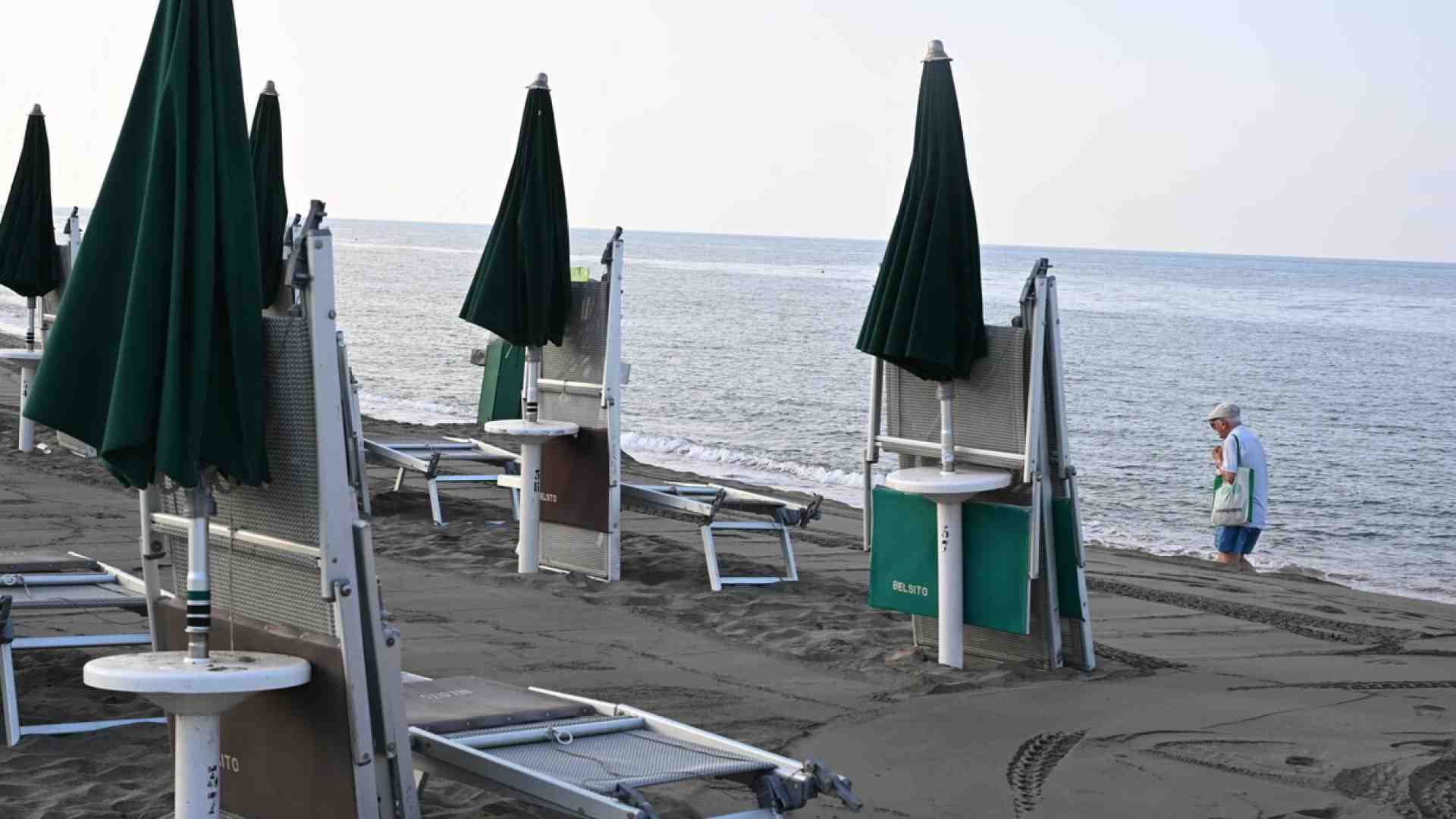 Il governo si prepara alla Bolkestein cercando di ridurre lo scontento