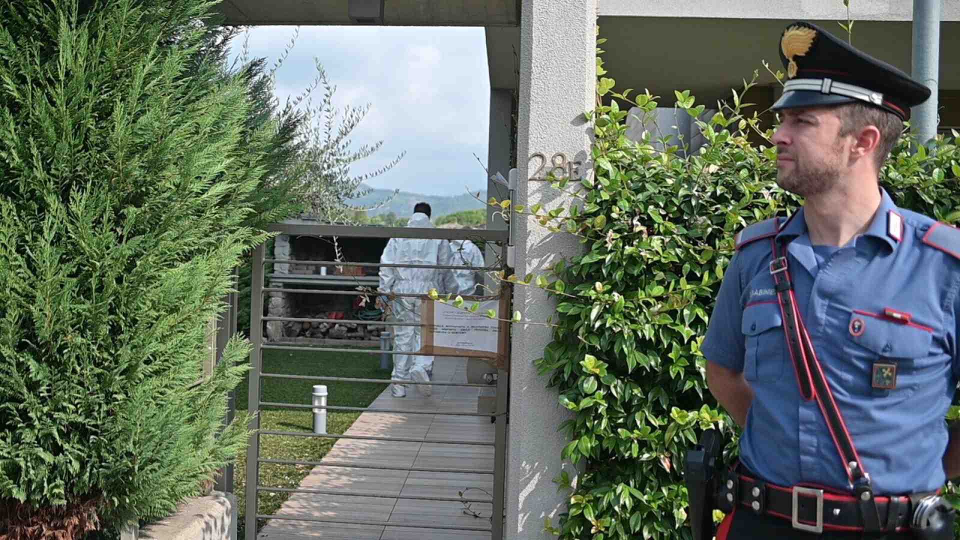 La confessione sul caso Verzeni, il compagno assediato e tutti i segnali della gogna