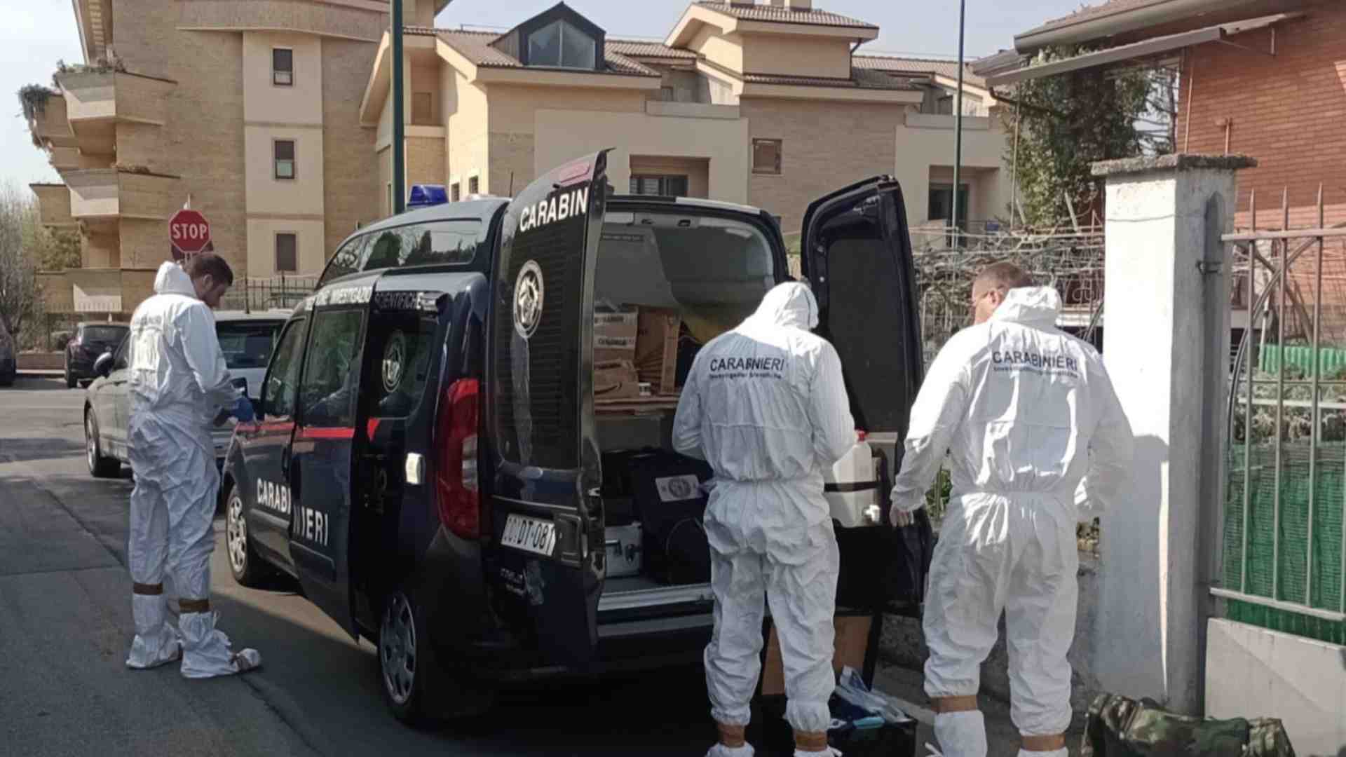 Il ballo dei titolisti dei giornali, una cruenta staffetta tra guerre e omicidi