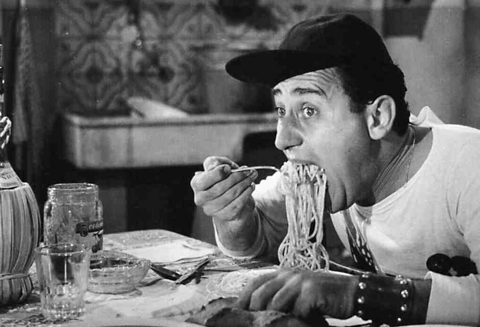 Incentivi sbagliati e autoreferenzialità: i problemi del cinema italiano