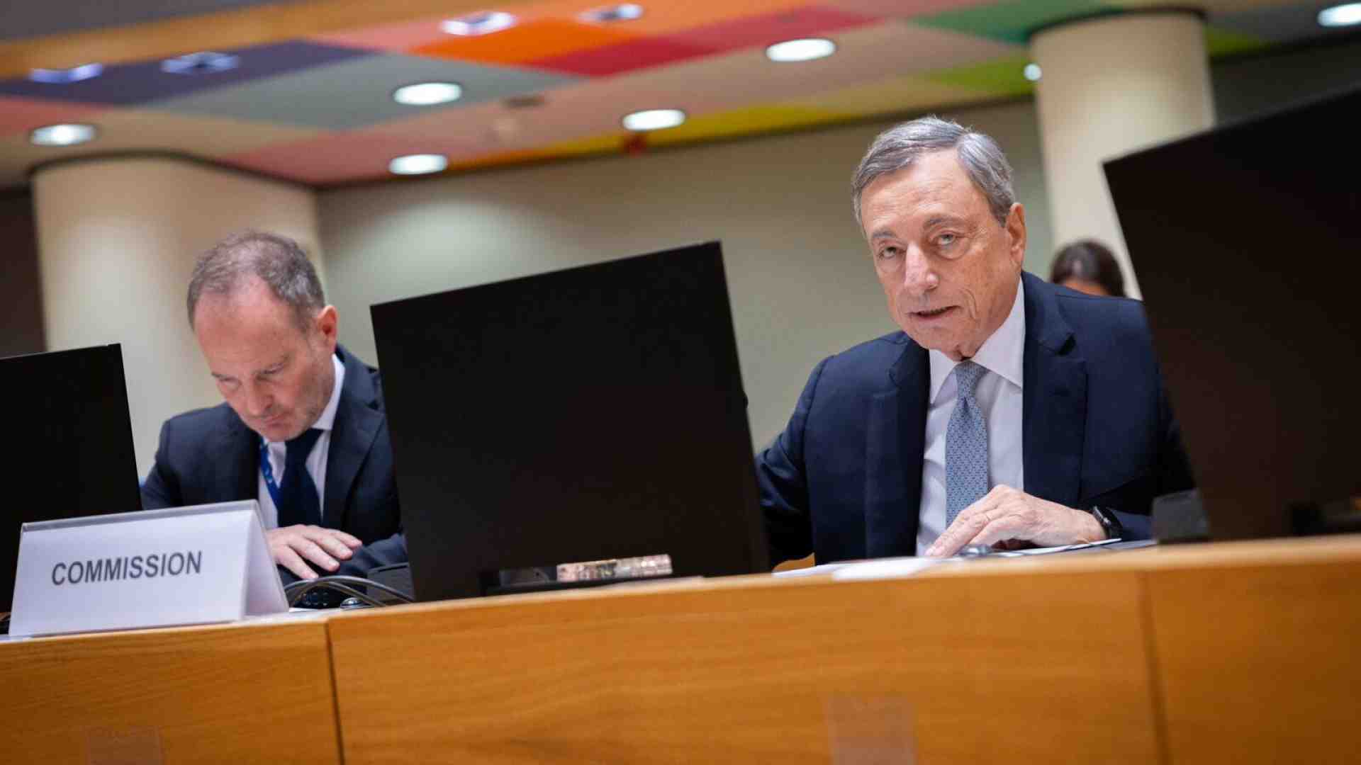 Draghi presenta a Bruxelles il rapporto sulla competitività e chiede riforme "senza precedenti"