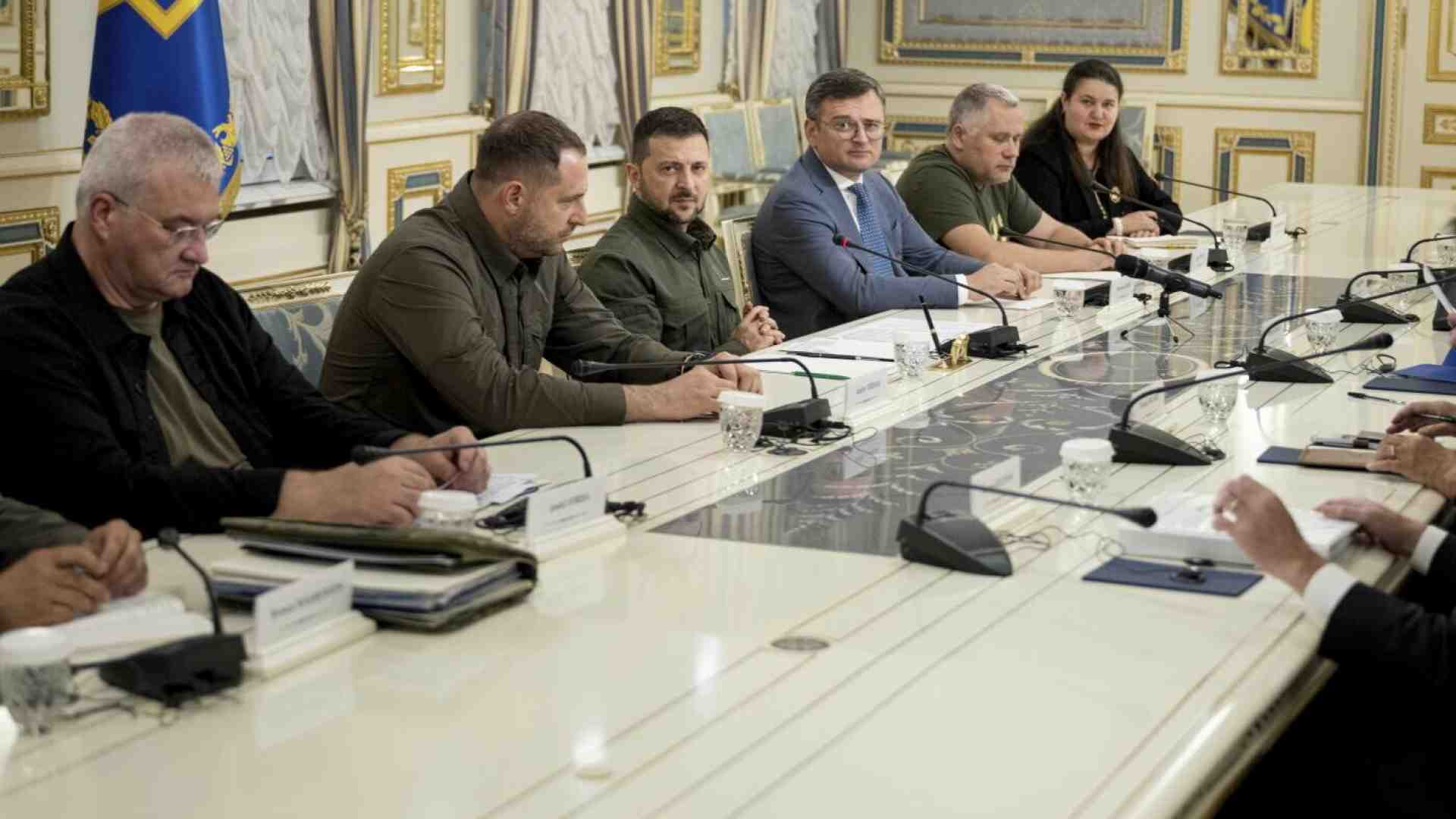 Le dimissioni a Kyiv, un nuovo governo per una nuova fase