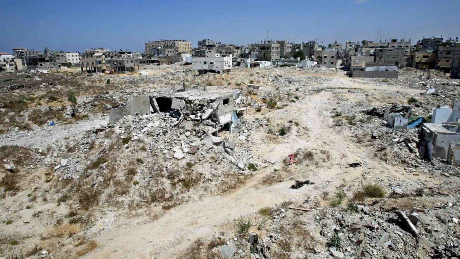 La differenza tra chi agisce e chi parla lungo il Filadelfi, la strada tra Egitto e Striscia di Gaza