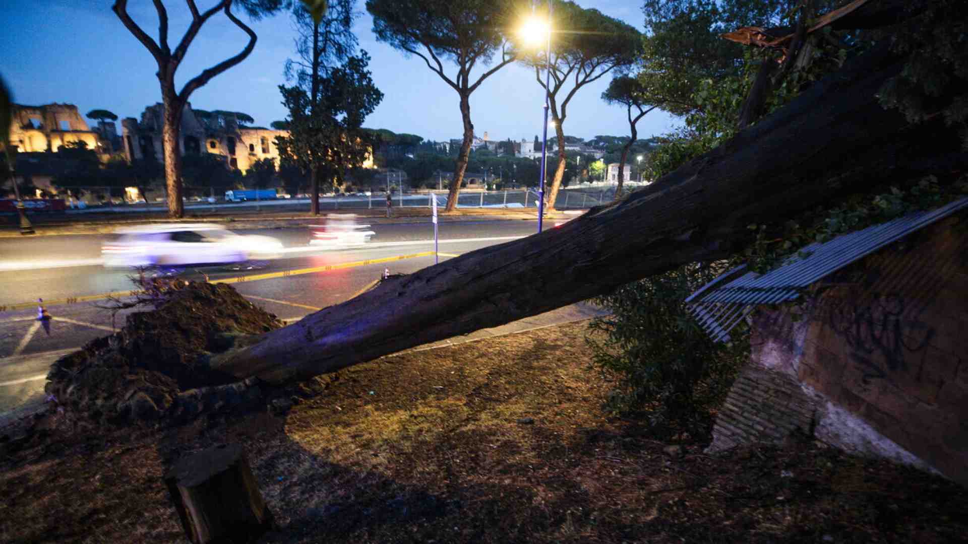 Roma di nuovo allagata. Ma è stato davvero il cambiamento climatico?
