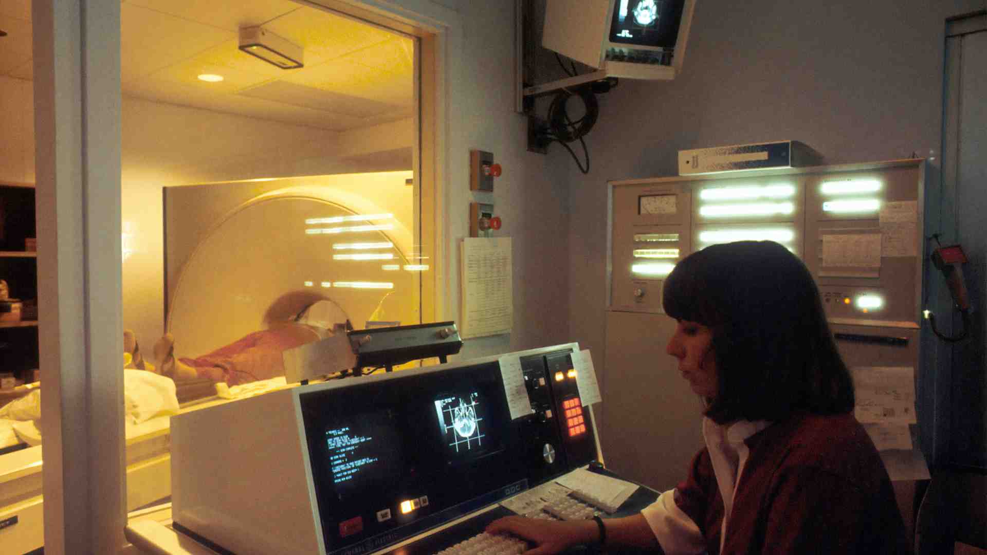 No, il cellulare non causa il cancro al cervello