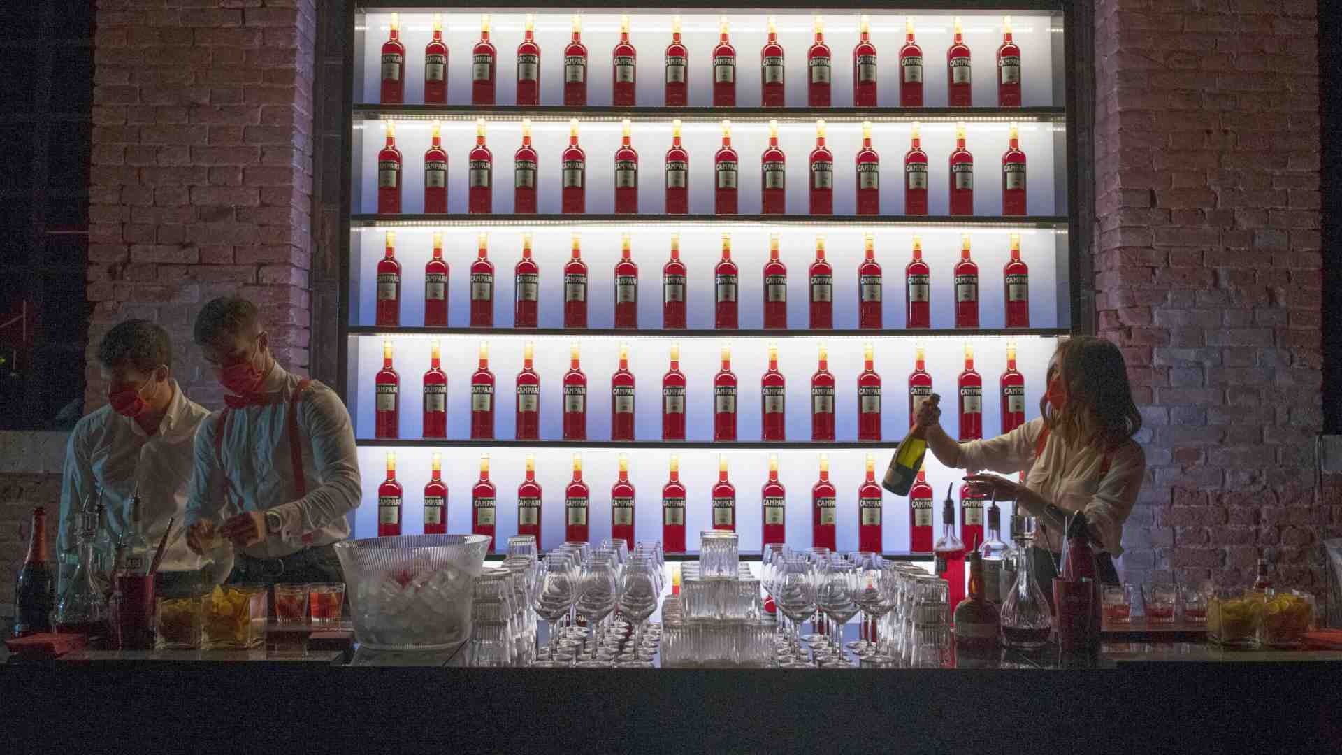 Altro che Sala Grande, alla Mostra di Venezia la vera calca è quella che per intrufolarsi alle feste