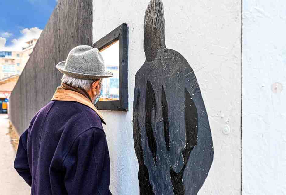 Umarell da museo: al Maxxi il cantiere diventa opera d'arte