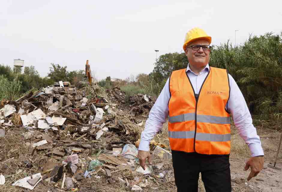 Ha ragione Gualtieri. Roma si è allagata per il cambiamento climatico. Mica per la monnezza galleggiante