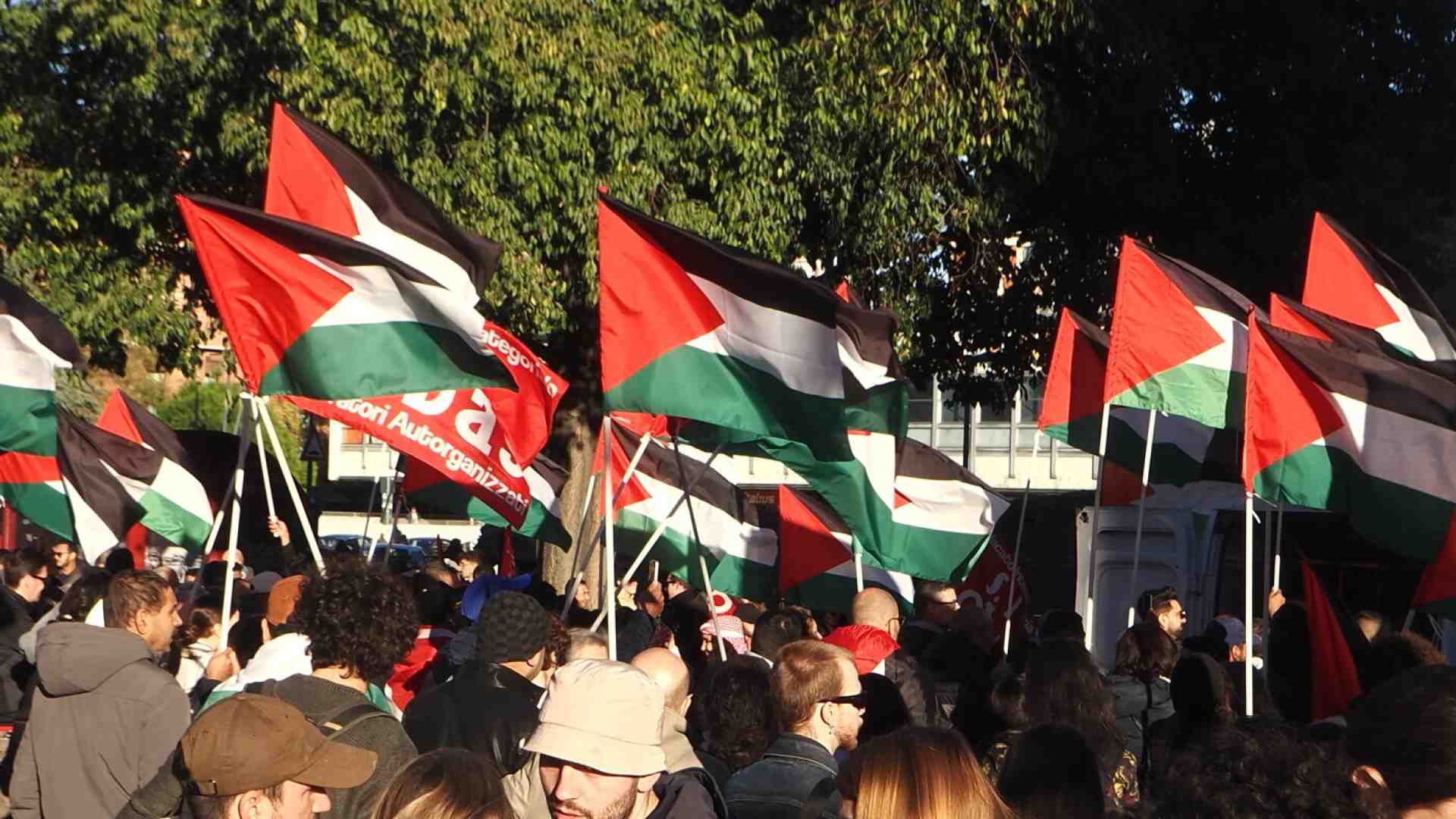 Per Meta è lecito dire “Palestina libera (dagli ebrei) dal fiume al mare”