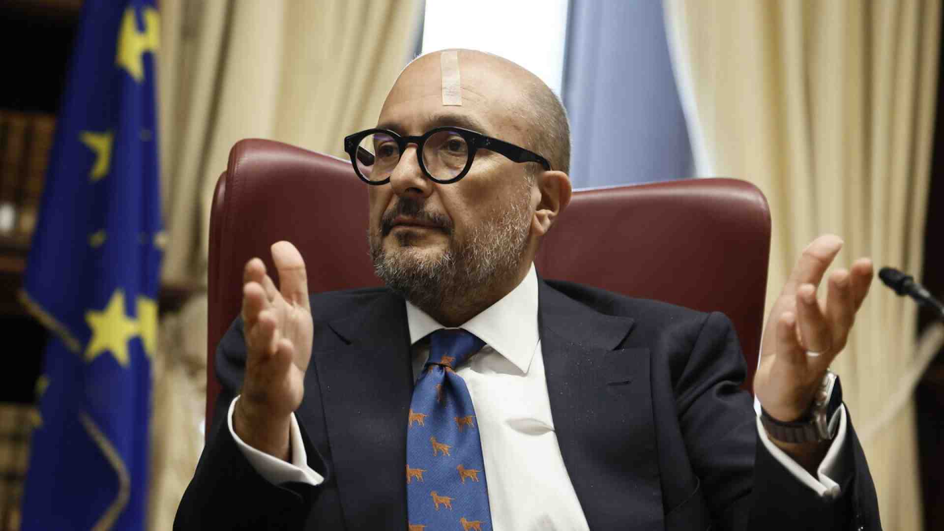 L’intervista di Sangiuliano al Tg1, e le risate che sono più pericolose dei pm