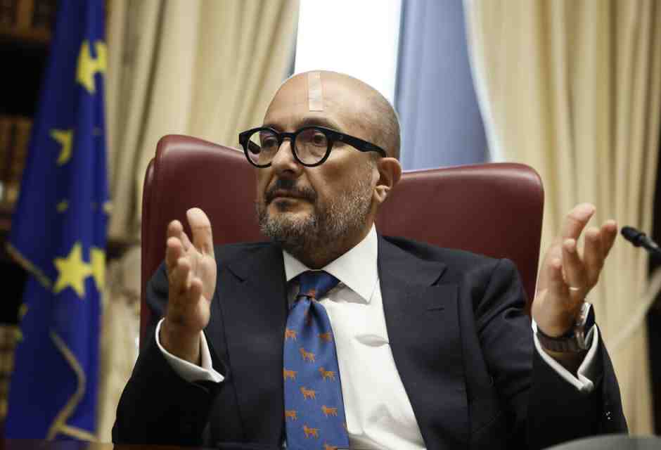 L’intervista di Sangiuliano al Tg1, e le risate che sono più pericolose dei pm