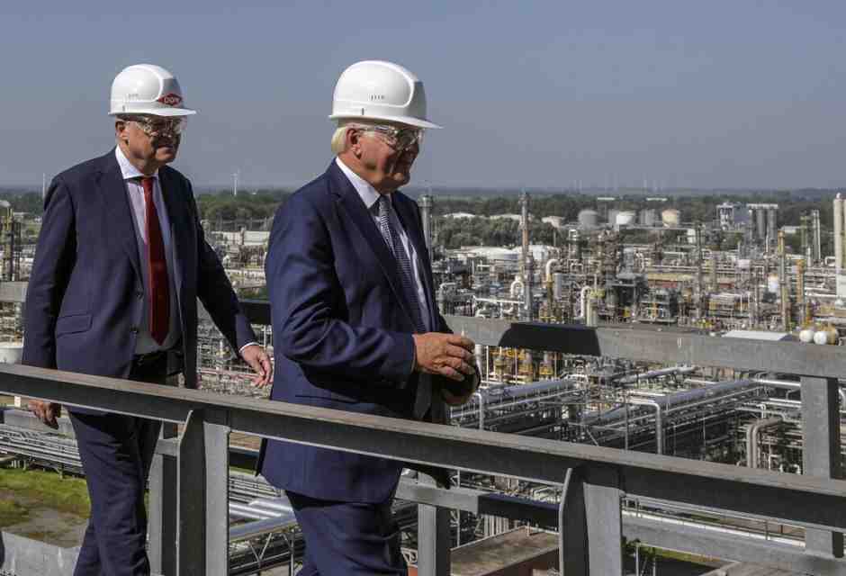 Quanto fa male la crisi di Berlino all’Italia (e perché c’è una luce in fondo al tunnel)