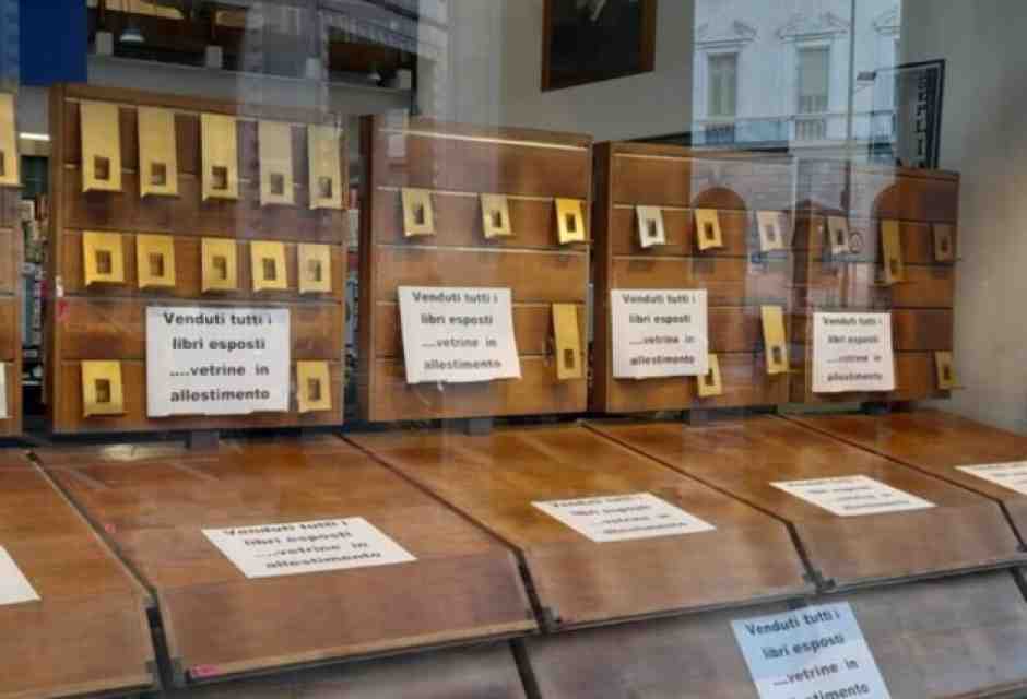 Opposte anime gemelle della bibliomania