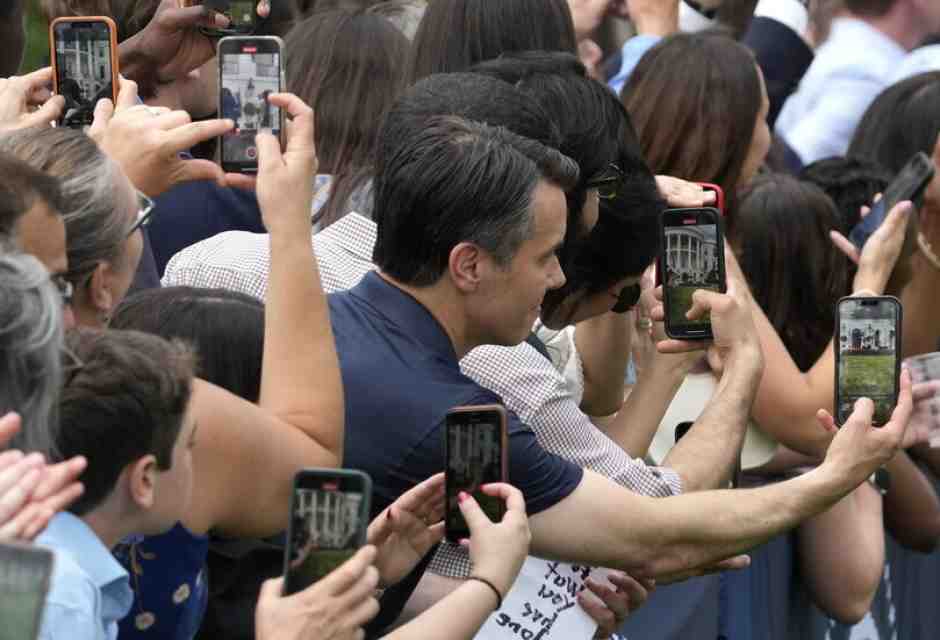 Il digitale ci ha tradito. Rende tutto più immediato mediando ogni cosa