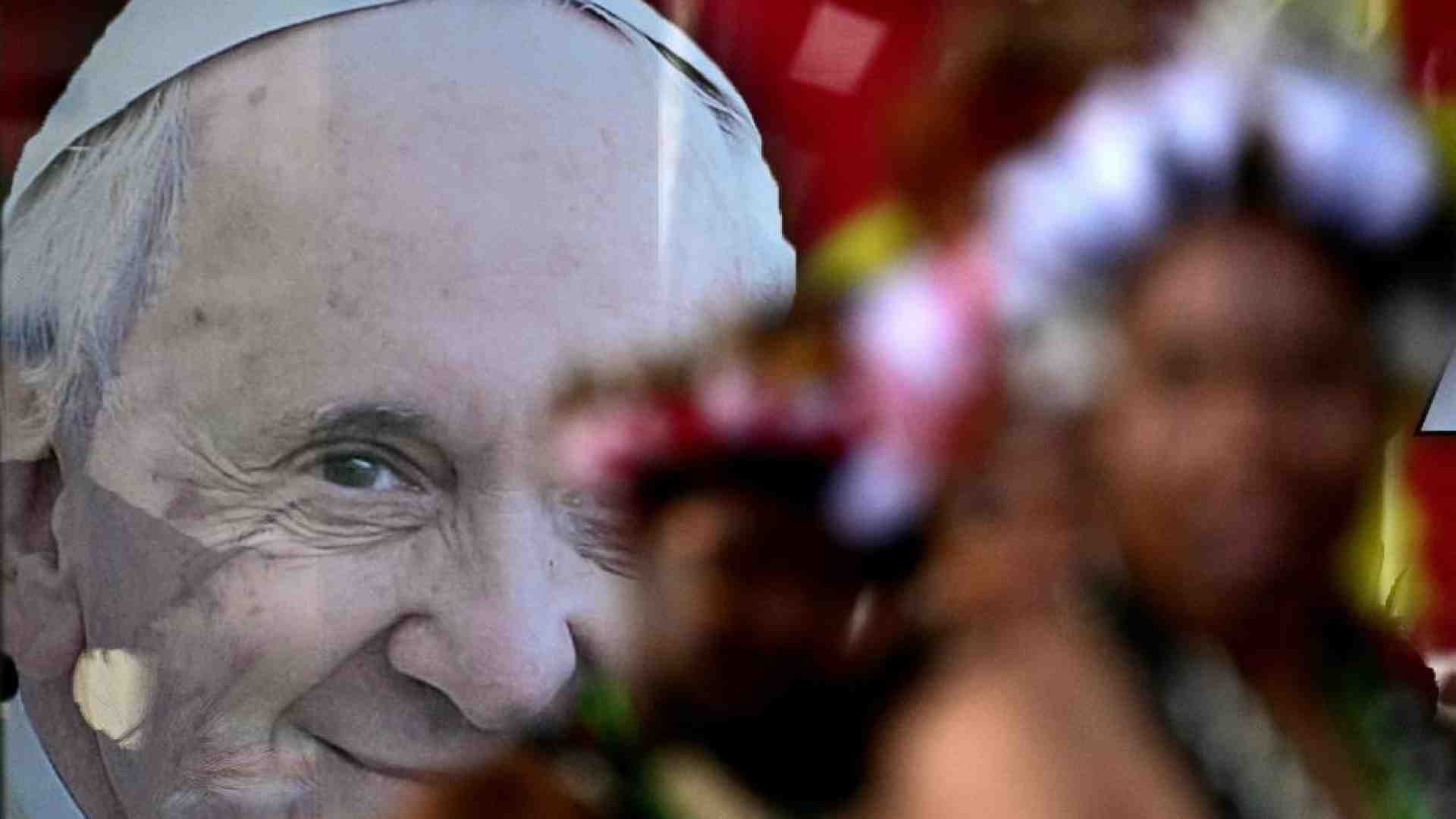 Perché il Papa va agli estremi confini della terra?