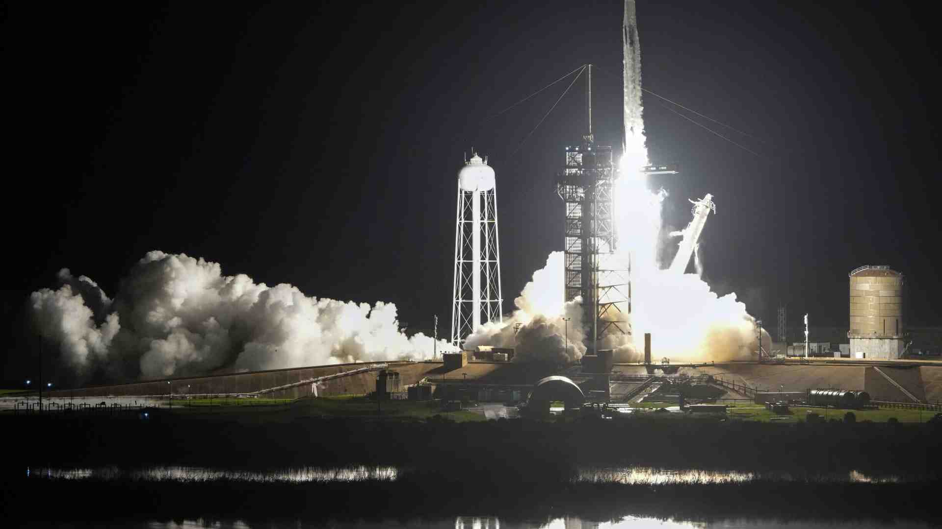 SpaceX lancia Polaris Dawn, sognando la prima passeggiata spaziale privata