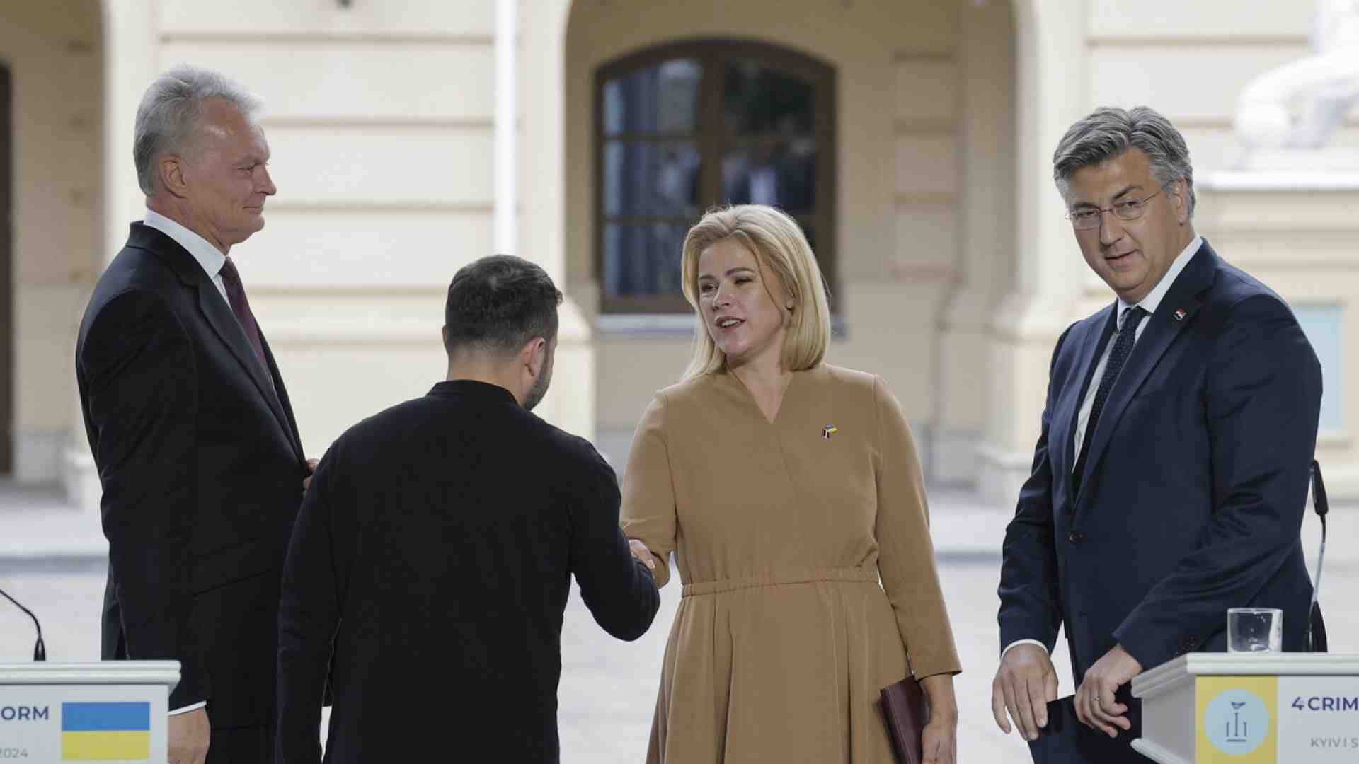 Nel giorno del summit sulla Crimea, sale e scende la speranza di una svolta americana sulle armi