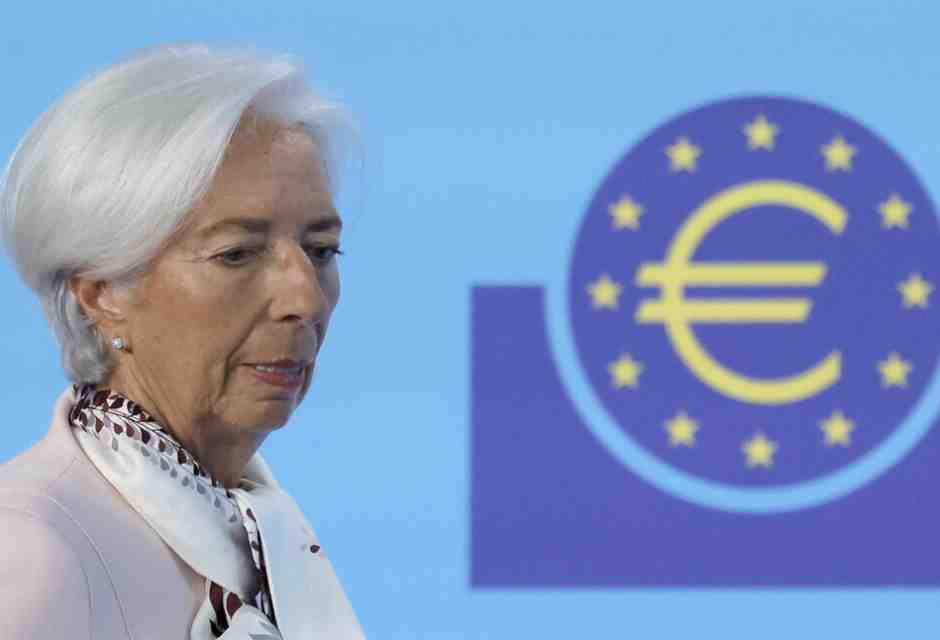 Tagliare i tassi d'interesse di più si può. E si deve