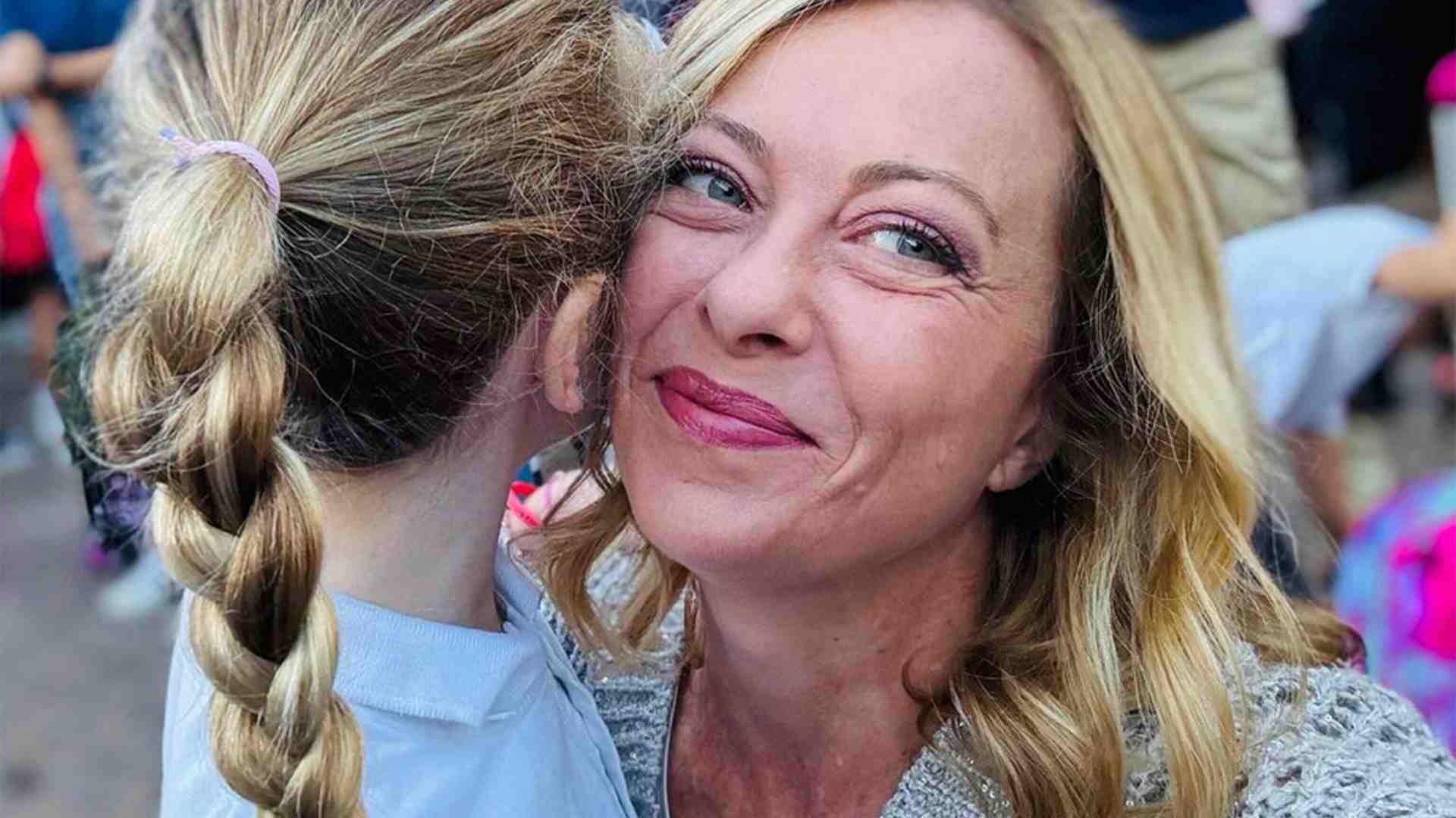 Giorgia Meloni e gli altri, quando la sindrome del complotto porta alla paranoia