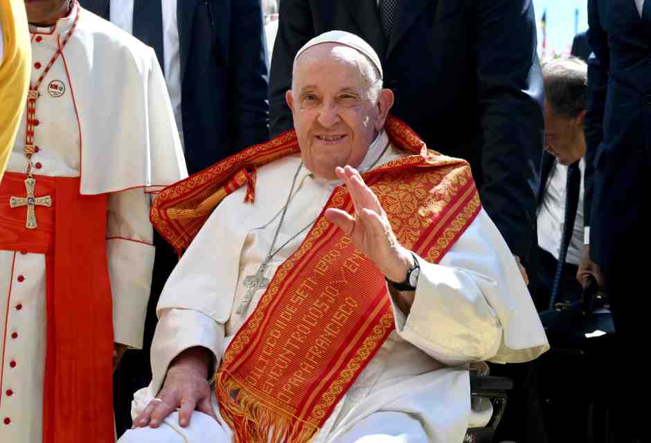 Per il Papa, Kamala e Trump pari sono