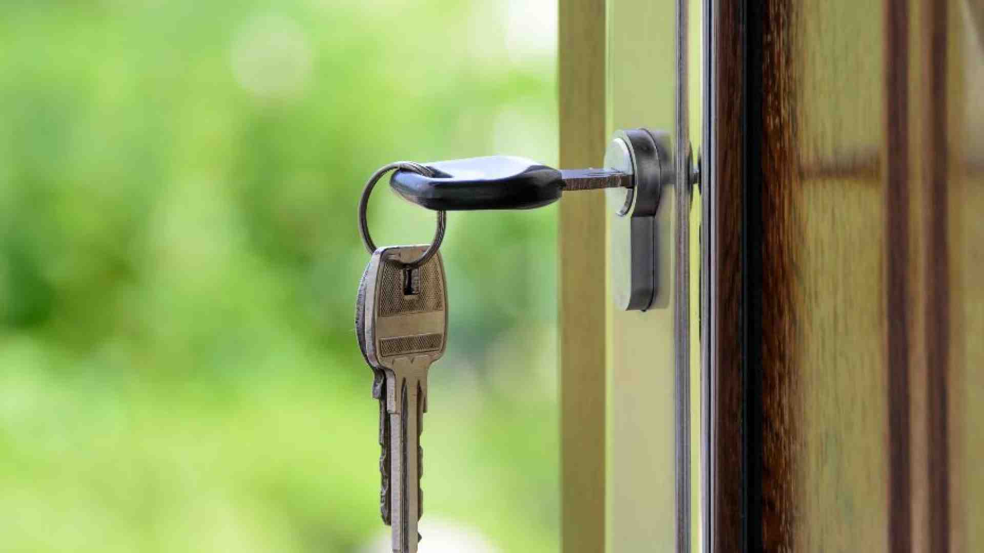 I tassi alti non fermano la corsa dei prezzi delle case