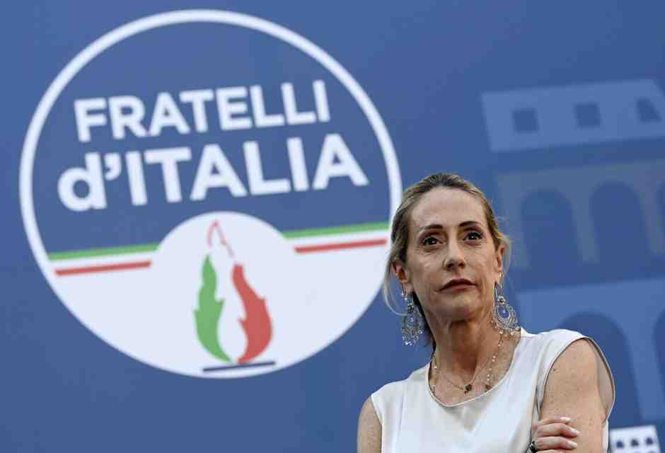 La riunione di Arianna Meloni per aprire la nuova stagione dei congressi