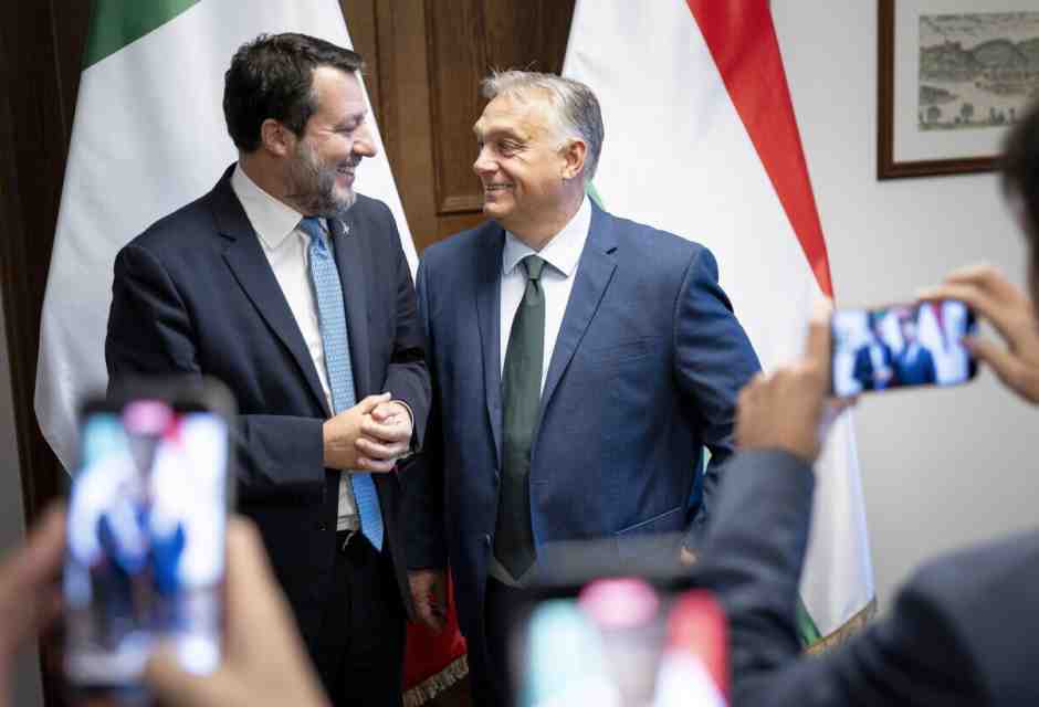 Orban incontra l'"eroe" Salvini: "Sei il patriota più ricercato d'Europa"