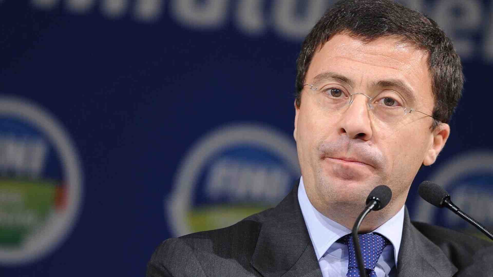 L’Italia non è di destra, caro Bocchino