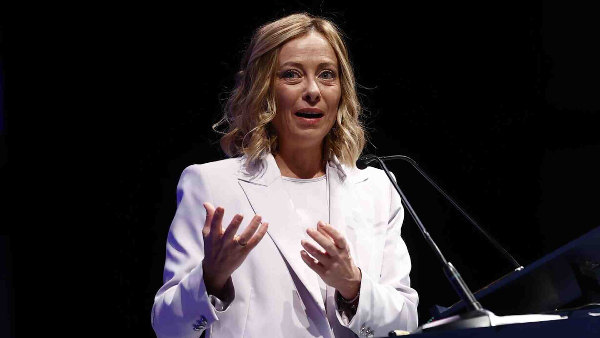 Gli sbarchi in calo, la lotta all'evasione che funziona e le altre buone notizie che mandano la politica in tilt