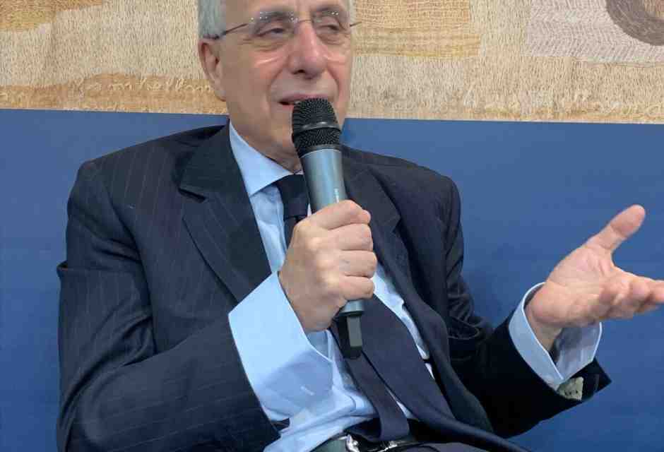 “La crisi dell’istruzione riduce la qualità della democrazia”. Parla Mario Caligiuri