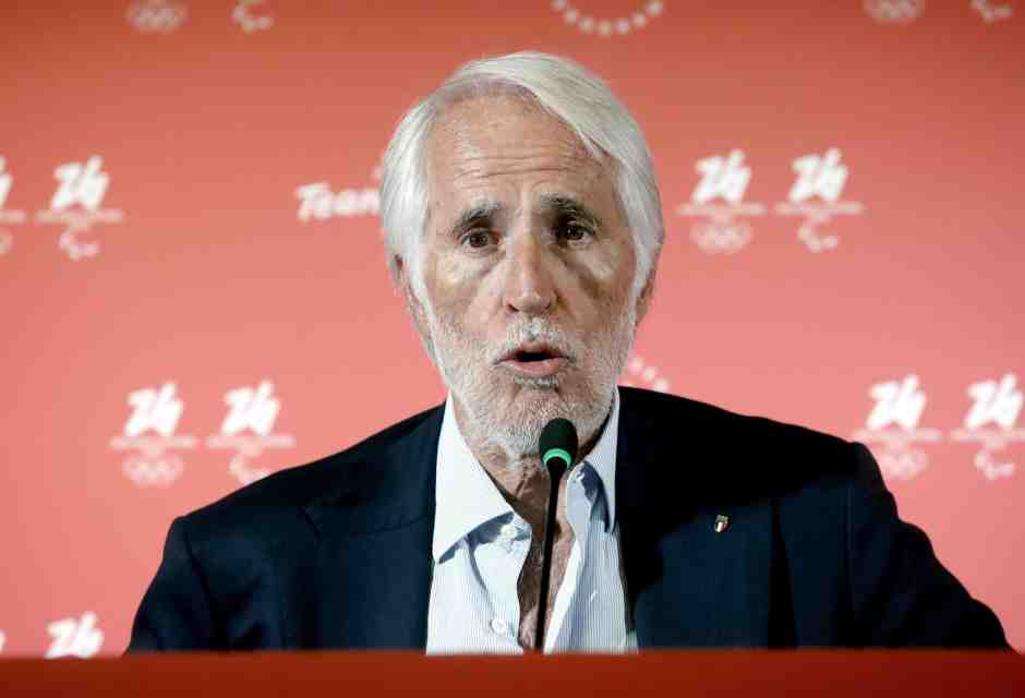 Che folla sul carro del perdente