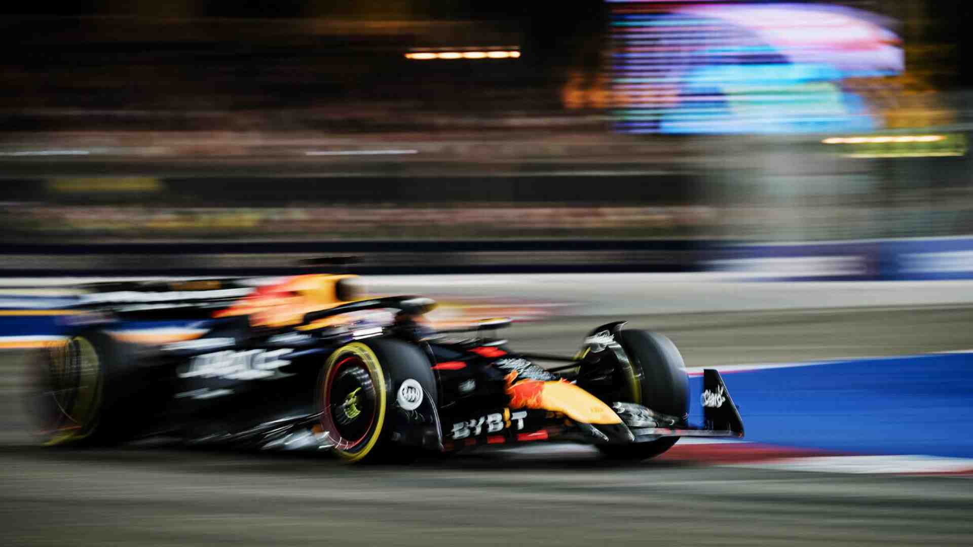 Il regalo di Daniel Ricciardo a Verstappen