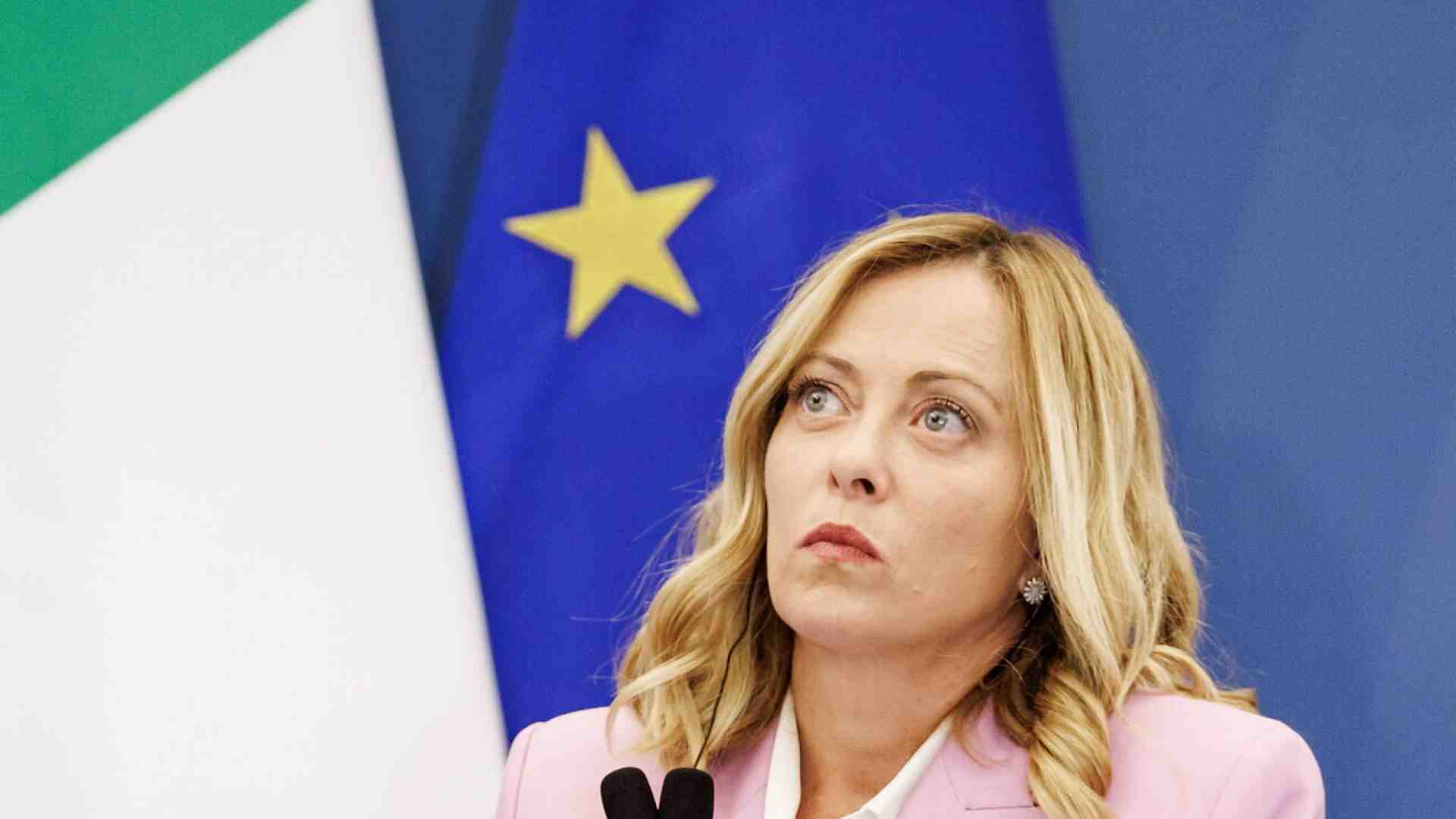 I sondaggi danno un centrodestra solido: Forza Italia sopra la Lega, Fratelli d'Italia perde lo 0,2 per cento