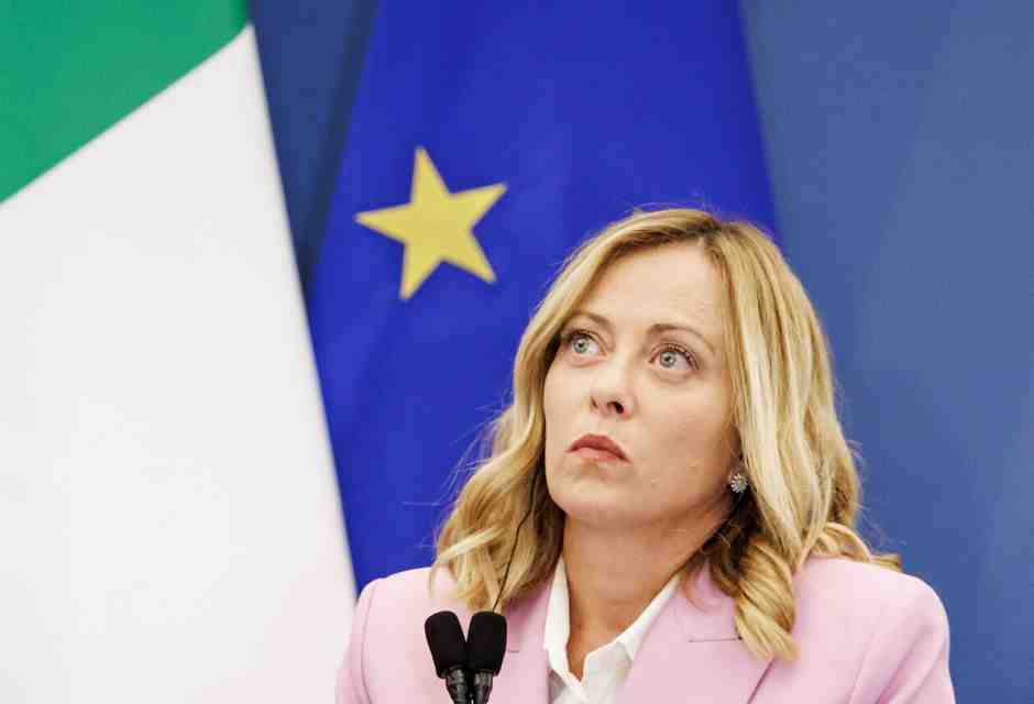 I sondaggi danno un centrodestra solido: Forza Italia sopra la Lega, Fratelli d'Italia perde lo 0,2 per cento