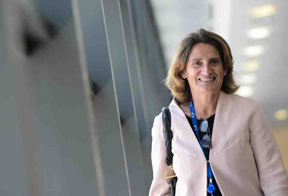 Sul doppio binario con Teresa Ribera